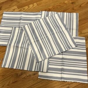 Bundle of five throw pillow covers    NEW